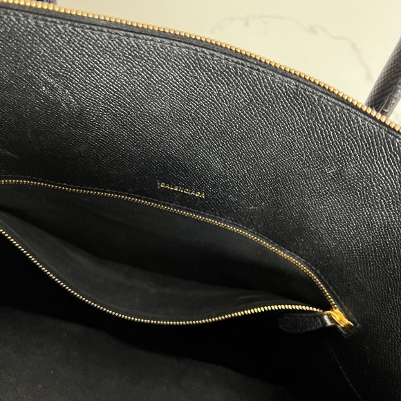 Pristine Balenciaga Ville Medium Top Handle Bag Black Small Grain Calfskin - Picture 8 of 12